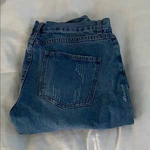 Fashion nova mom jeans